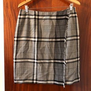 Liz Claiborne BLACK & WHITE PLAID WRAP SKIRT